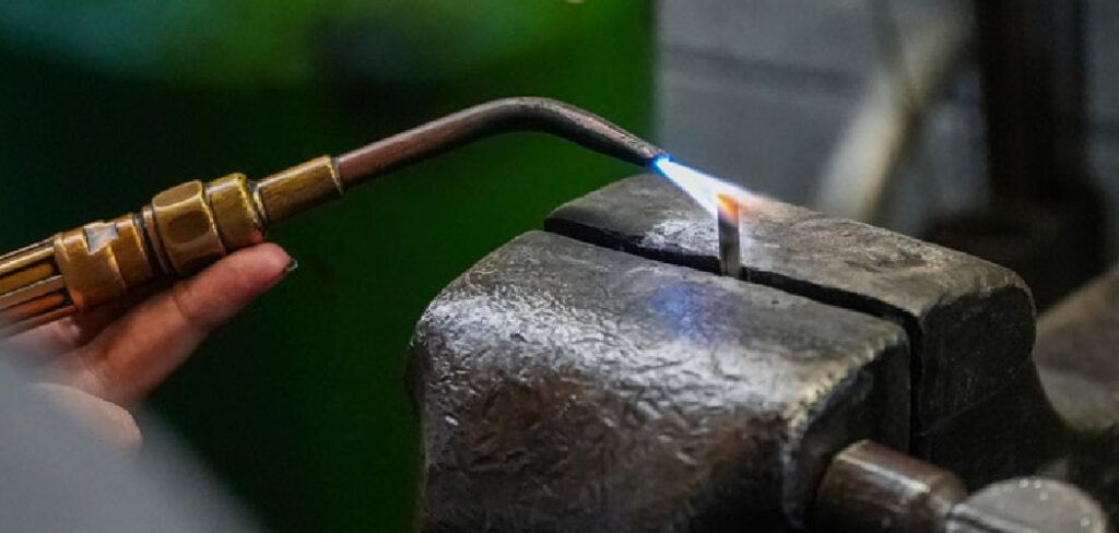 How to Use a Riveting Tool